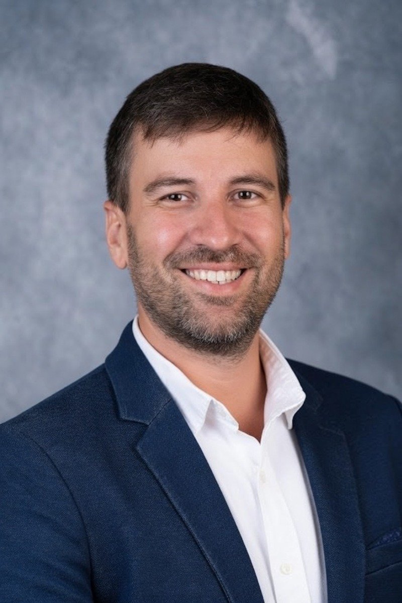 Eduardo Ray, Project Manager